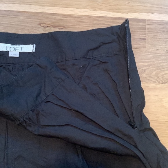 ANN Taylor LOFT Cotton Lightweight Casual A-Line Mini Skirt Black Women’s 2 - Picture 5 of 12
